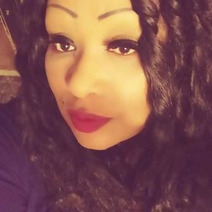 Meet your Posher, Dazelle